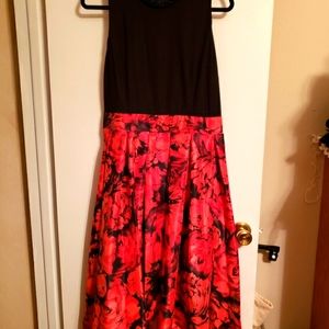 SLNY black and red floral dress